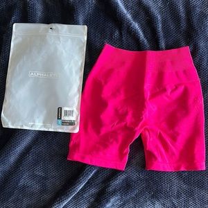 Alphaltete pink amplify shorts